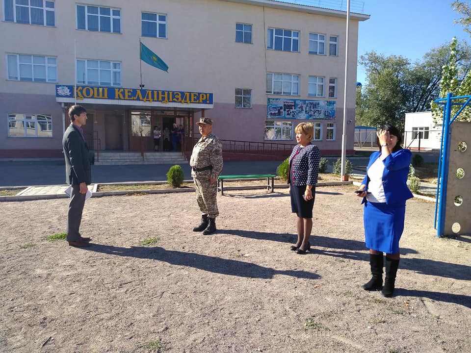 Алматы облысы, Қарасай ауданы, " Еңбекші ауылындағы орта мектеп" КММ. Жер сілкінісі - геологиялық құбылыс. Олар кез-келген жерде пайда болуы мүмкін. Табиғи апаттан сақтану үшін өткізілген сейсмологиялық жаттығу шаралары.