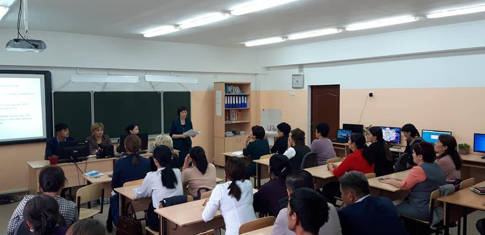 Алматы облысы, Қарасай ауданы, "Еңбекші ауылындағы орта мектеп" КММ. Мемлекет басшысы Н.Ә.Назарбаевтың Қазақстан халқына жолдауы. 2018 жылғы 5 қазан. Елбасымыздың жолдауы мектеп ұжымымен талқылануда.