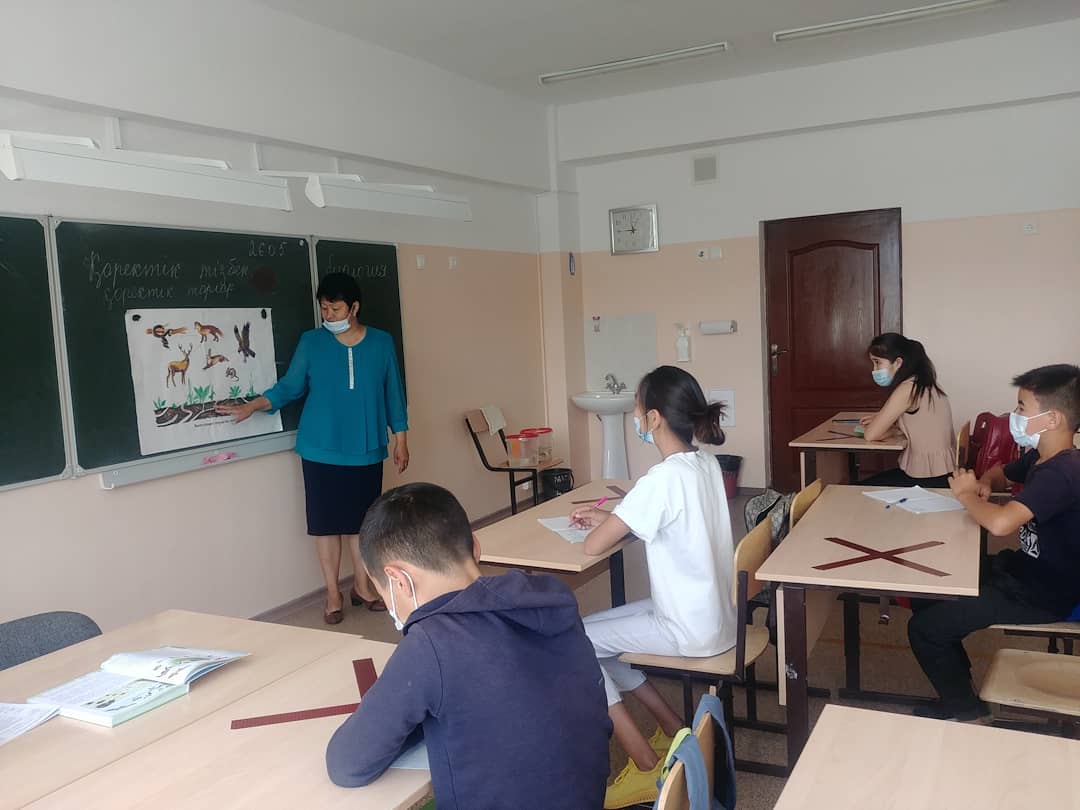 26.05.2021 ж. қатаң санитарлық нормаларды сақтай отырып, жазғы мектеп өз жұмысын бастады.