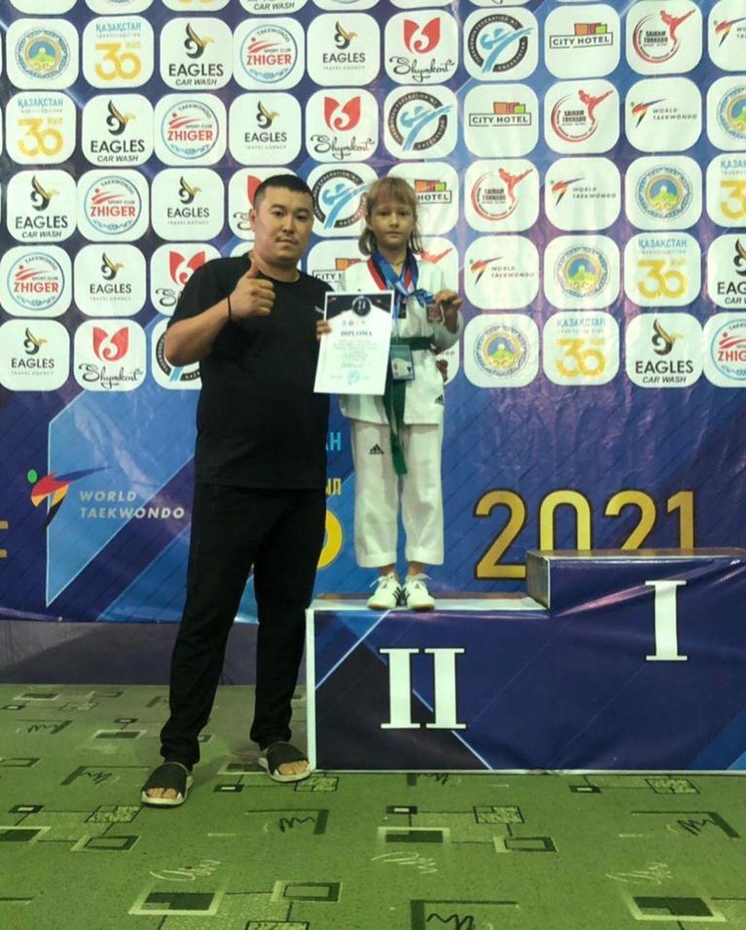 Біздің таеквондошы қыздарымыз жеңіспен оралды