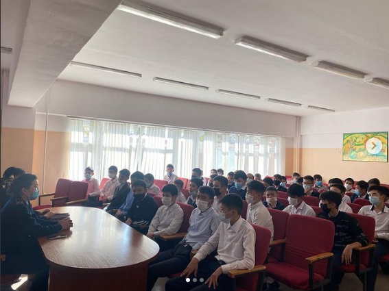 Ювеналды полиция тобы инспекторы, полиция аға лейтенанты Жанажолова Шахноза Жәнібекқызымен жиналыс өтті