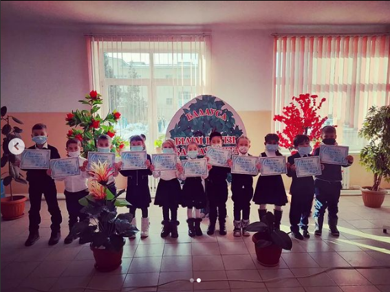 "Мен бақытты баламын" атты байқауында "СУРЕТ САЛУ" номинациясы бойынша 1"Г" сынып оқушылары дипломмен марапатталды.