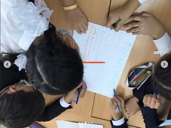 “Тәуелсіздік ата-бабалар арманы” тақырыбында Қошымбетова Б.К тәрбие сағатын өткізді.