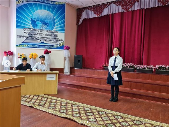 “Ұшқыр ой” дебат клубының мүшелері Азатова Айгерім мен Оралбайқызы Минура дебат клубтарының аймақтық кездесуіне қатысты.