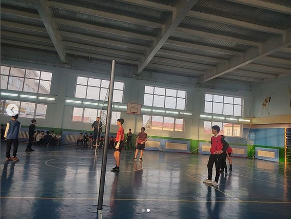 “Техника игры в волейбол” тақырыбында СӨС секциясына қатысатын 8-9 сынып оқушыларымен үлгілі сабақ өткізді.